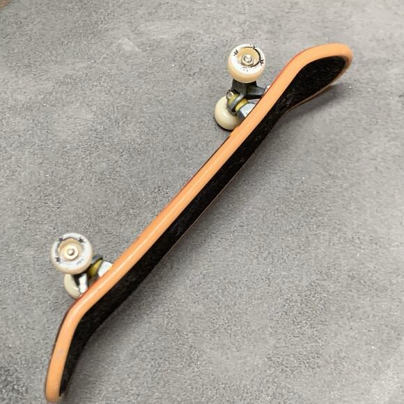 Vintage Tech Deck World Industries Fingerboard Tiki Fire Flame Monster - Picture 5 of 6